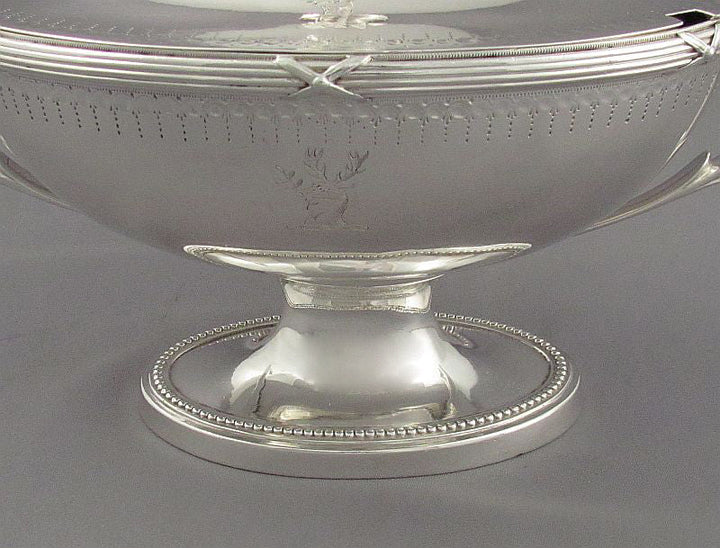 Pair of George III Silver Sauce Tureens - JH Tee Antiques