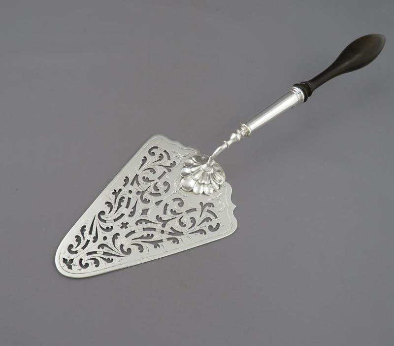 George III Sterling Silver Fish Slice - JH Tee Antiques
