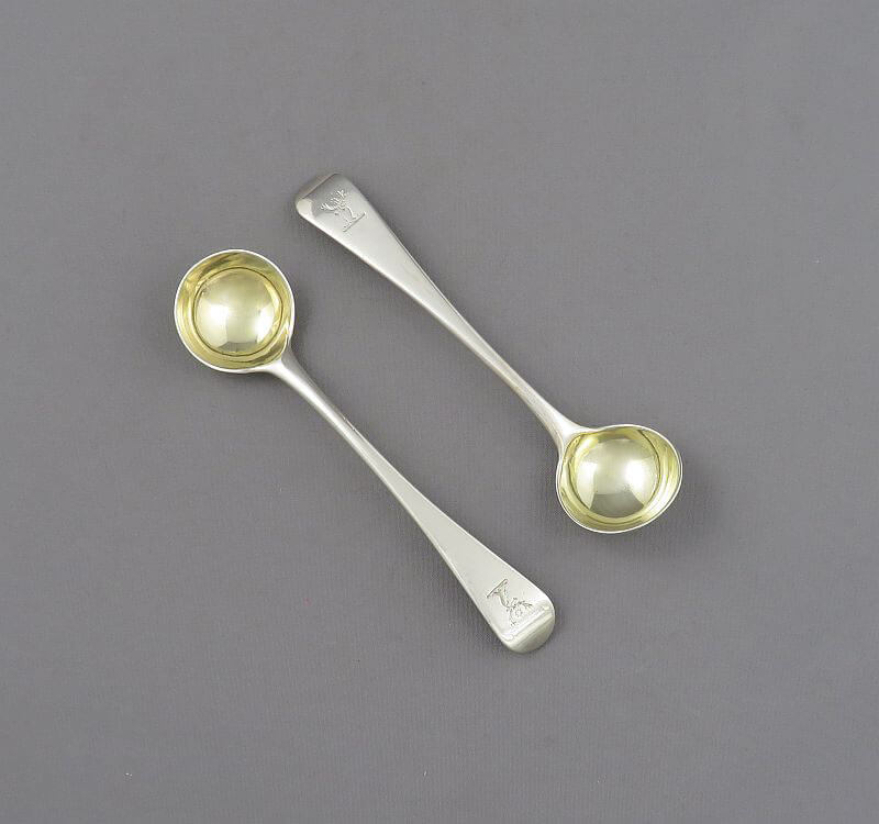 Pair of George III Silver Salt Spoons - JH Tee Antiques