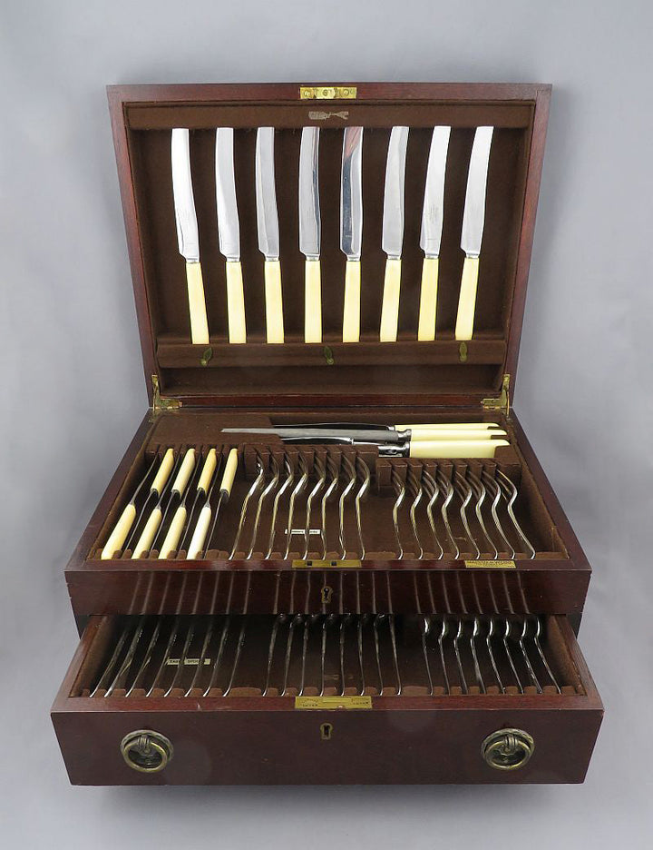 Rat Tail Pattern Silver Flatware Set for 8 - JH Tee Antiques